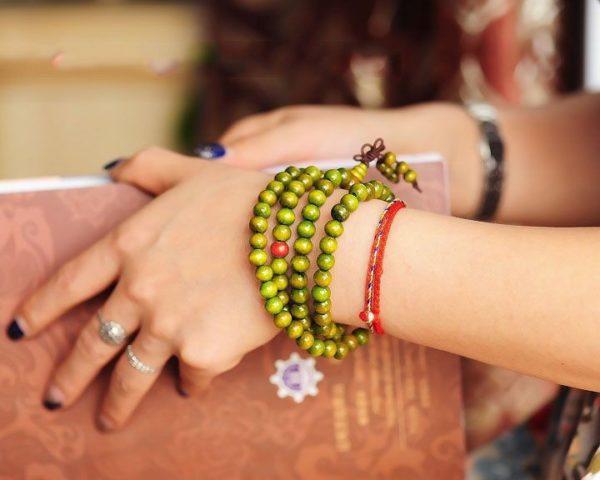 THTHT natuurlijke sandelhout boeddhistische Boeddha gebed armbanden gebed kraal Mala 108 kralen 6 Mm stretch vrouwen mannen armbanden & Bangles sieraden ivoor wit THTHT natuurlijke sandelhout boeddhistische Boeddha gebed armbanden gebed kraal Mala 108 kralen 6 Mm stretch vrouwen mannen armbanden & Bangles sieraden ivoor wit