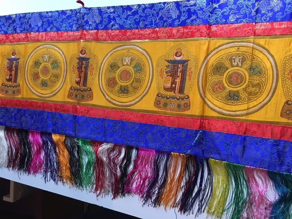 Banner – Tibetaans Om Mani Geluk Zijden Brokaten Deur Banner 30 x 97 cm banier Banner - Tibetaans Om Mani Geluk Zijden Brokaten Deur Banner 30 x 97 cm - Afbeelding 4