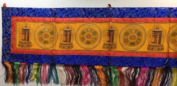 Banner – Tibetaans Om Mani Geluk Zijden Brokaten Deur Banner 30 x 97 cm banier