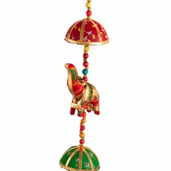 Decoratieve Slinger – 3 Stoffen Olifanten met Belletje – 78 cm feng shui