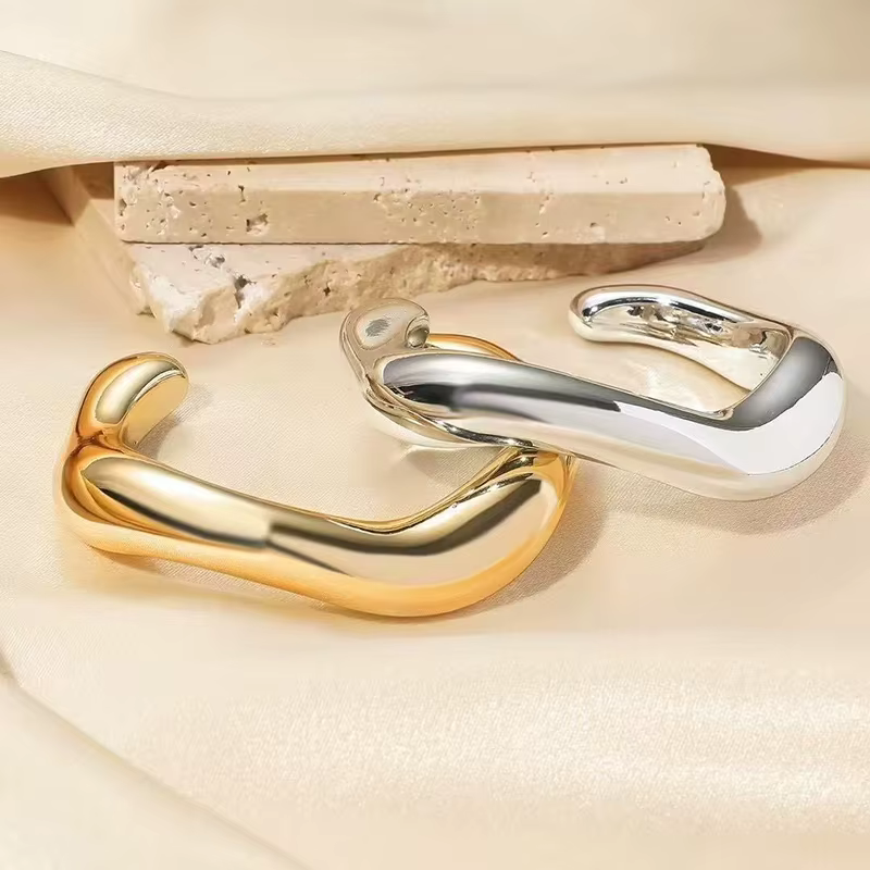 BUDDHY armband – bangle armband zilverkleurig – kunststof armband BUDDHY armband - bangle armband zilverkleurig - kunststof - Afbeelding 4